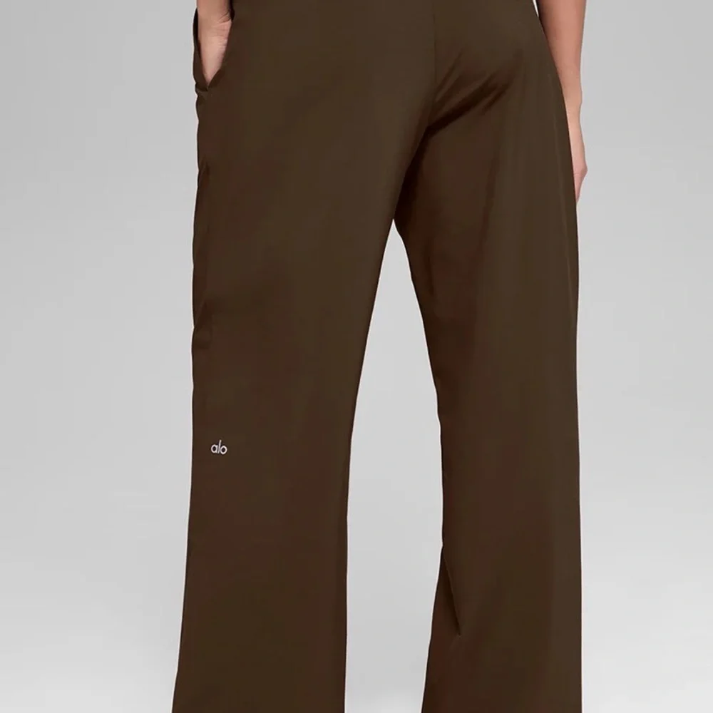 ALO Yoga Wide-Leg High-Rise Pants in Dark Brown - Picture 3 of 5